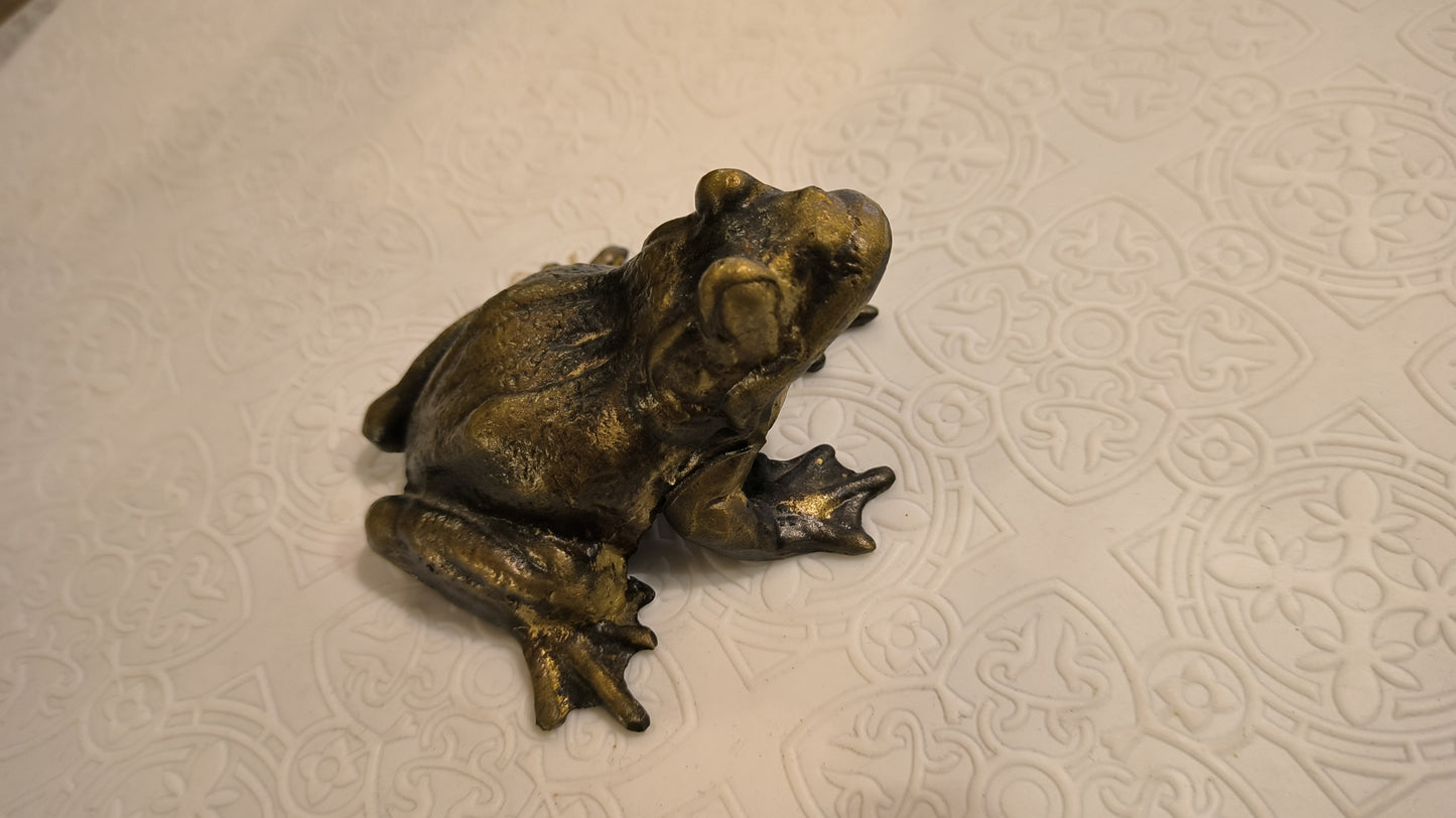Bronze Frog